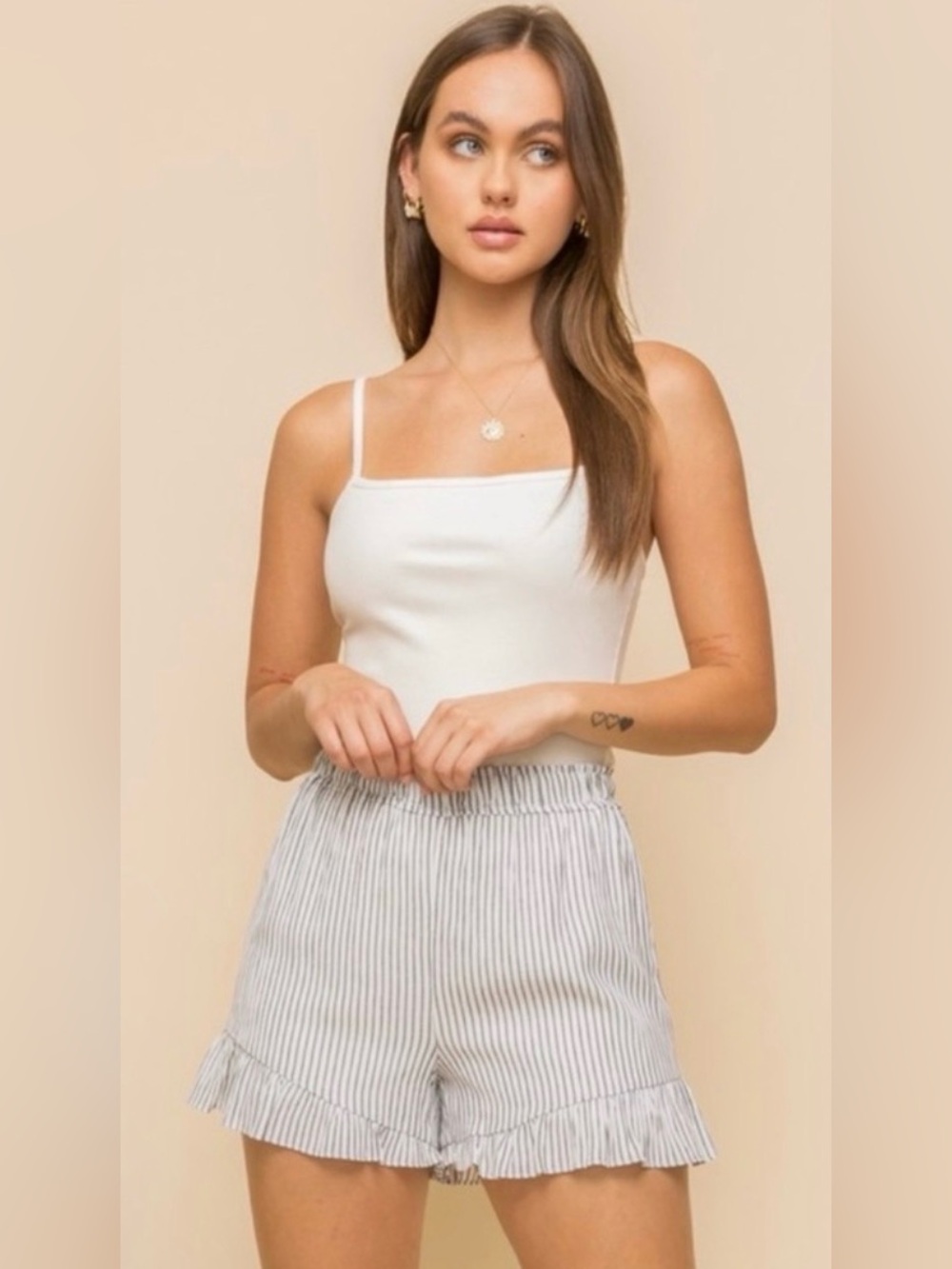 NWT Hem&Thread Striped Ruffle Smocked Waist Shorts Black Heather Gray White